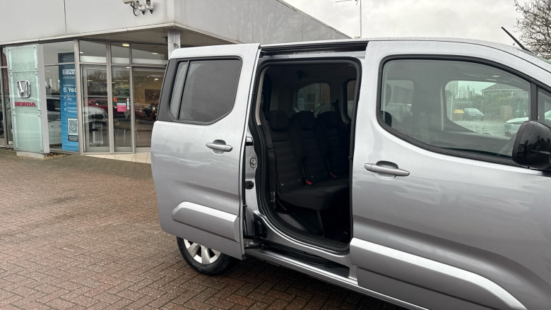 Vauxhall Combo Life 1.5 Turbo D SE 5dr Diesel Estate